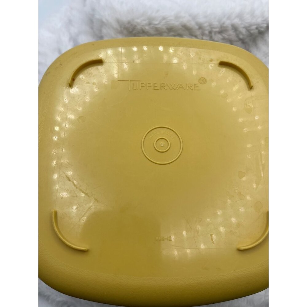 Vintage Tupperware Colander Strainer Bowl and Lid Classic Harvest Gold - Picture 6 of 6